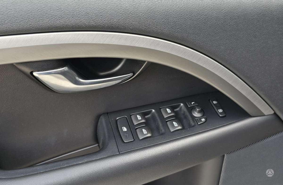 Volvo S80, 2.0 l., Седан