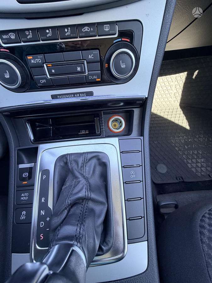Volkswagen Passat, 2.0 l., Универсал