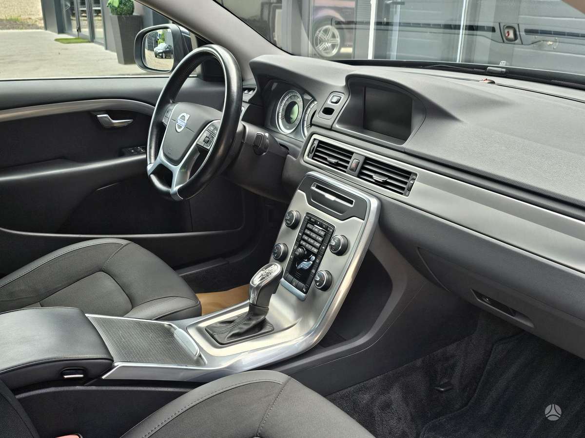 Volvo S80, 2.0 l., Седан