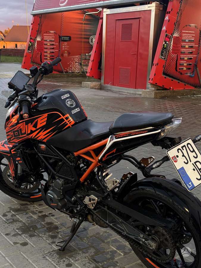 KTM Duke 390cc, street / classic