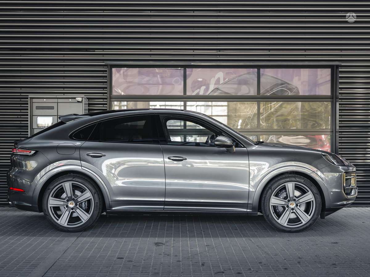 Porsche Cayenne Coupe - 6