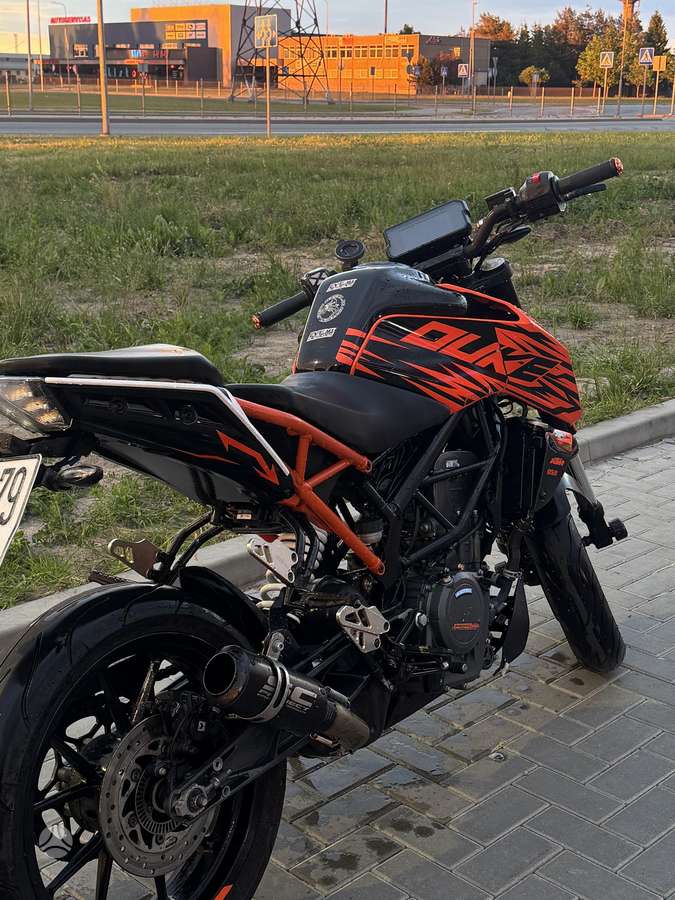 KTM Duke 390cc, street / classic
