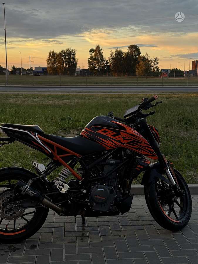 KTM Duke 390cc, street / classic