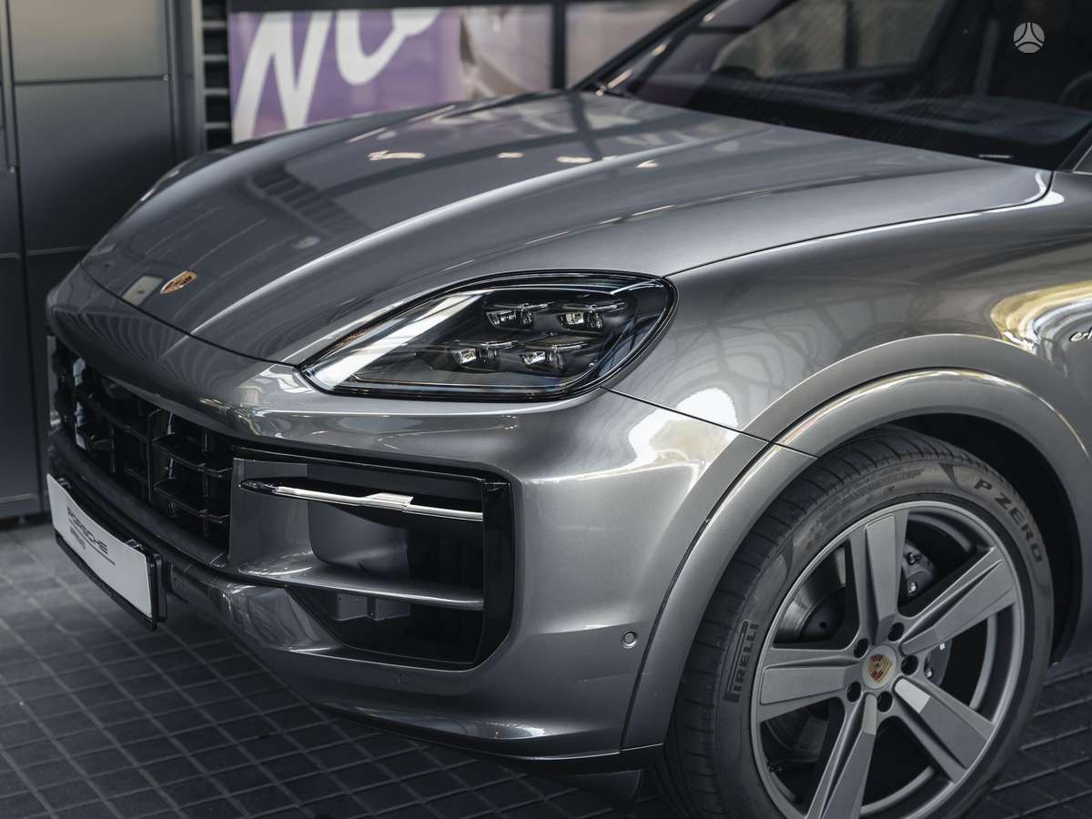 Porsche Cayenne Coupe - 10