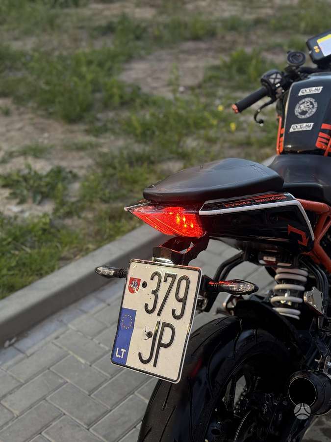 KTM Duke 390cc, street / classic