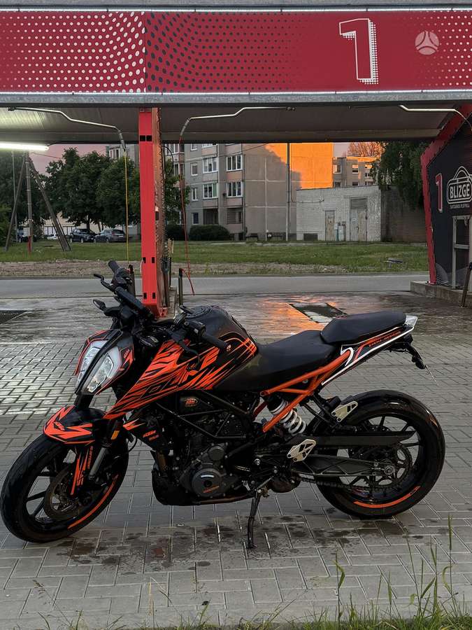 KTM Duke 390cc, street / classic