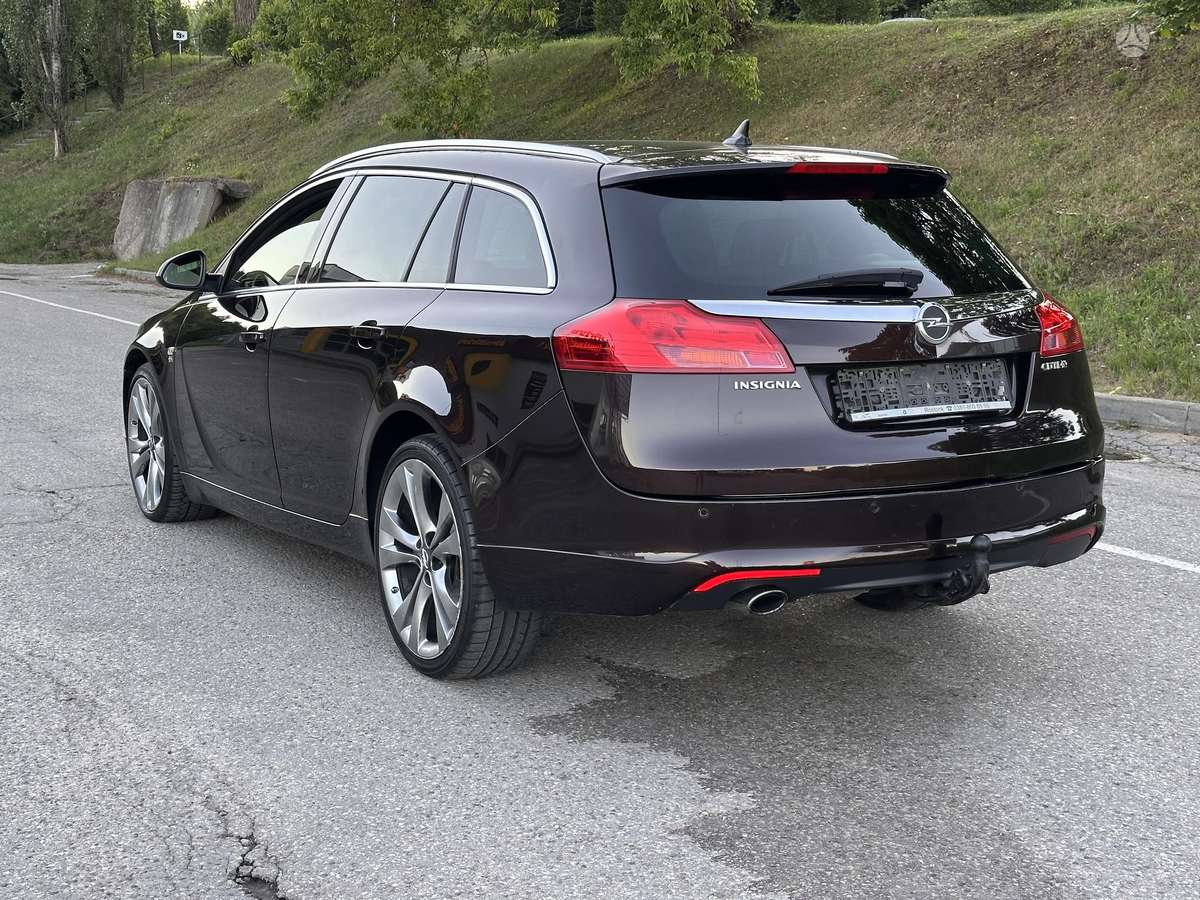Opel Insignia, 2.0 l., Универсал