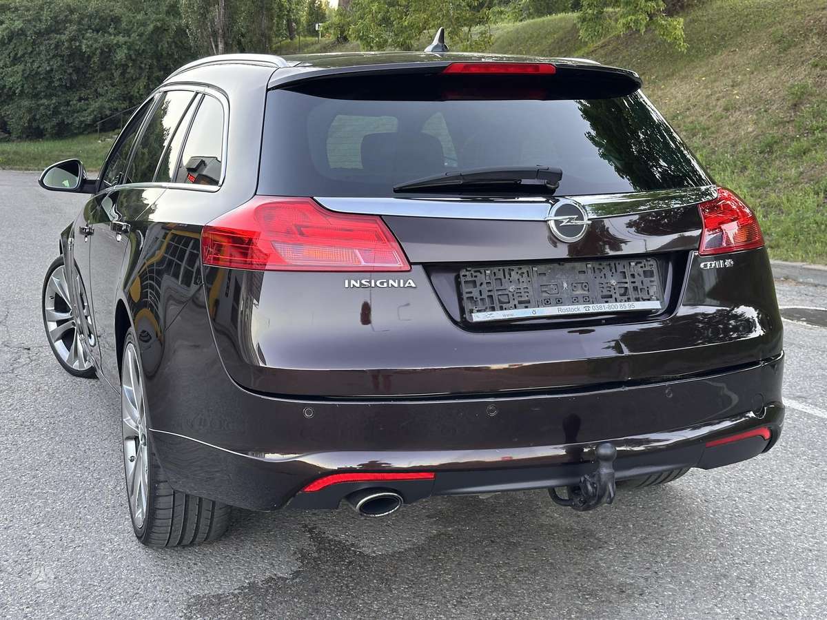 Opel Insignia, 2.0 l., Универсал