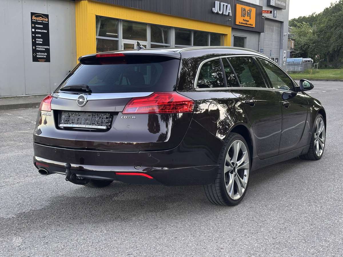 Opel Insignia, 2.0 l., Универсал