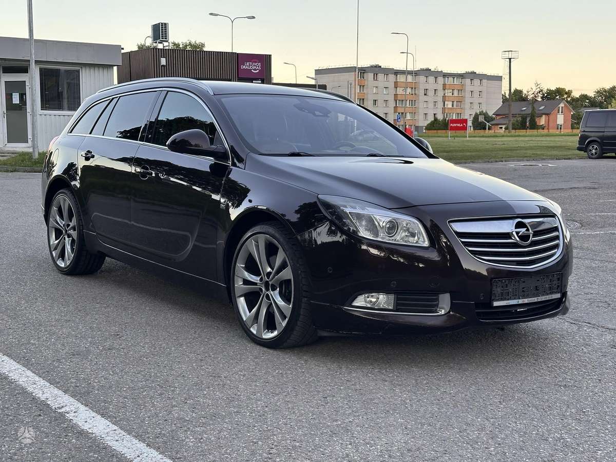 Opel Insignia, 2.0 l., Универсал