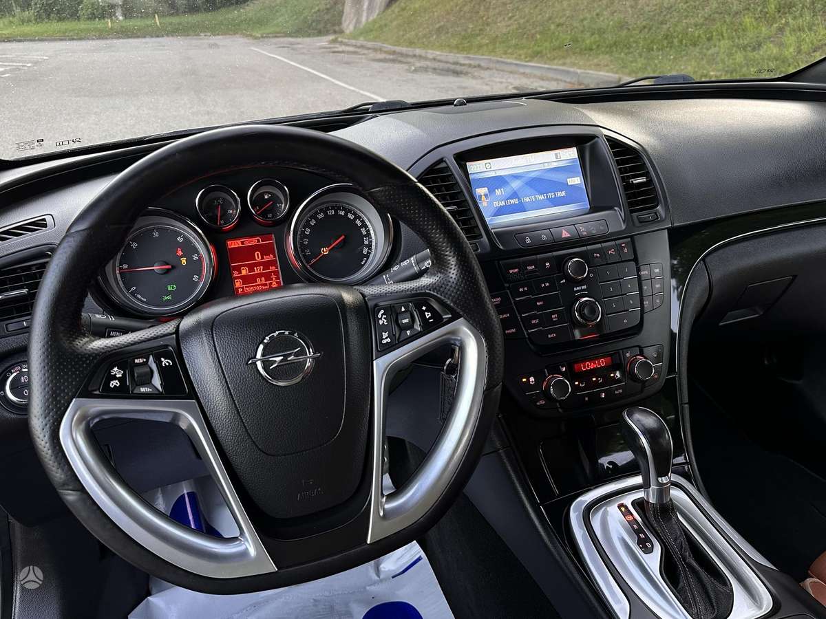 Opel Insignia, 2.0 l., Универсал