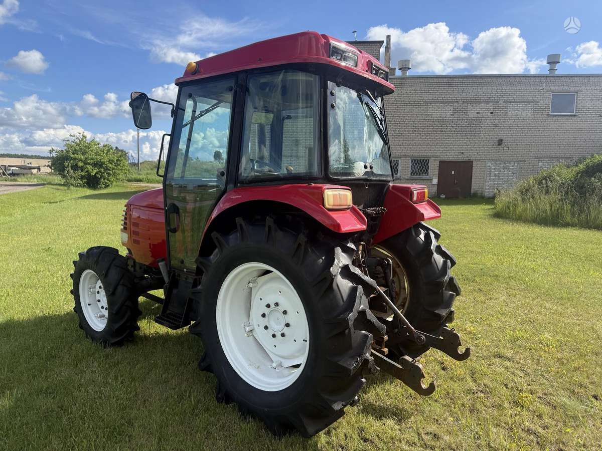 Yanmar EF475, traktori