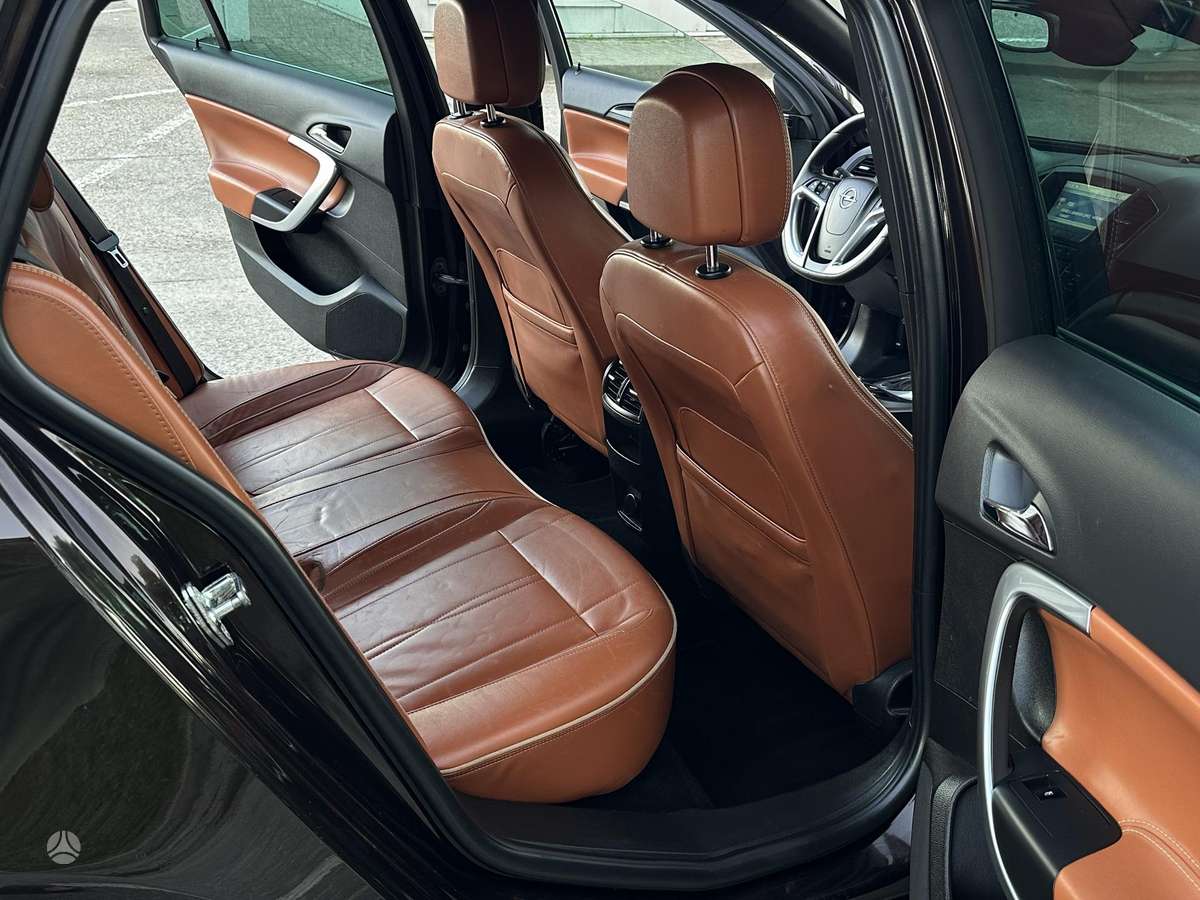 Opel Insignia, 2.0 l., Универсал
