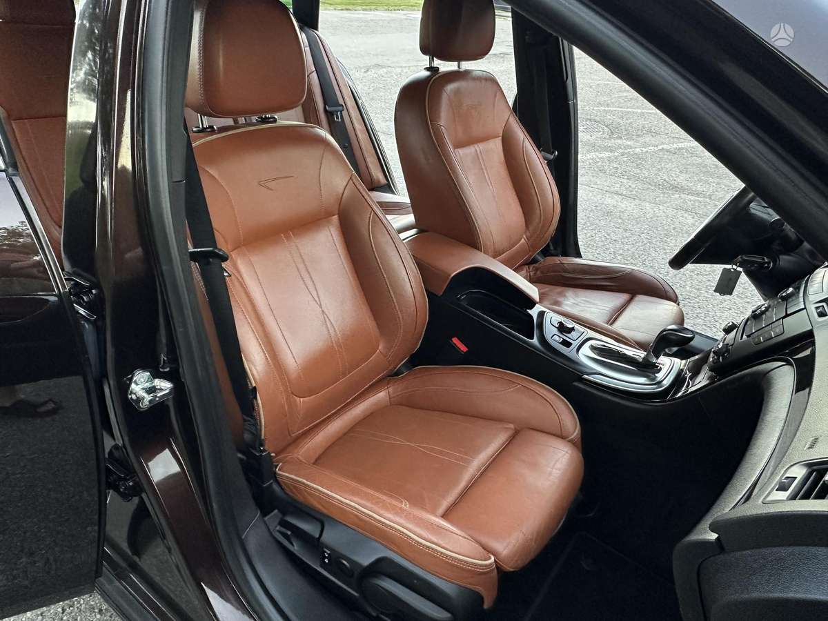 Opel Insignia, 2.0 l., Универсал