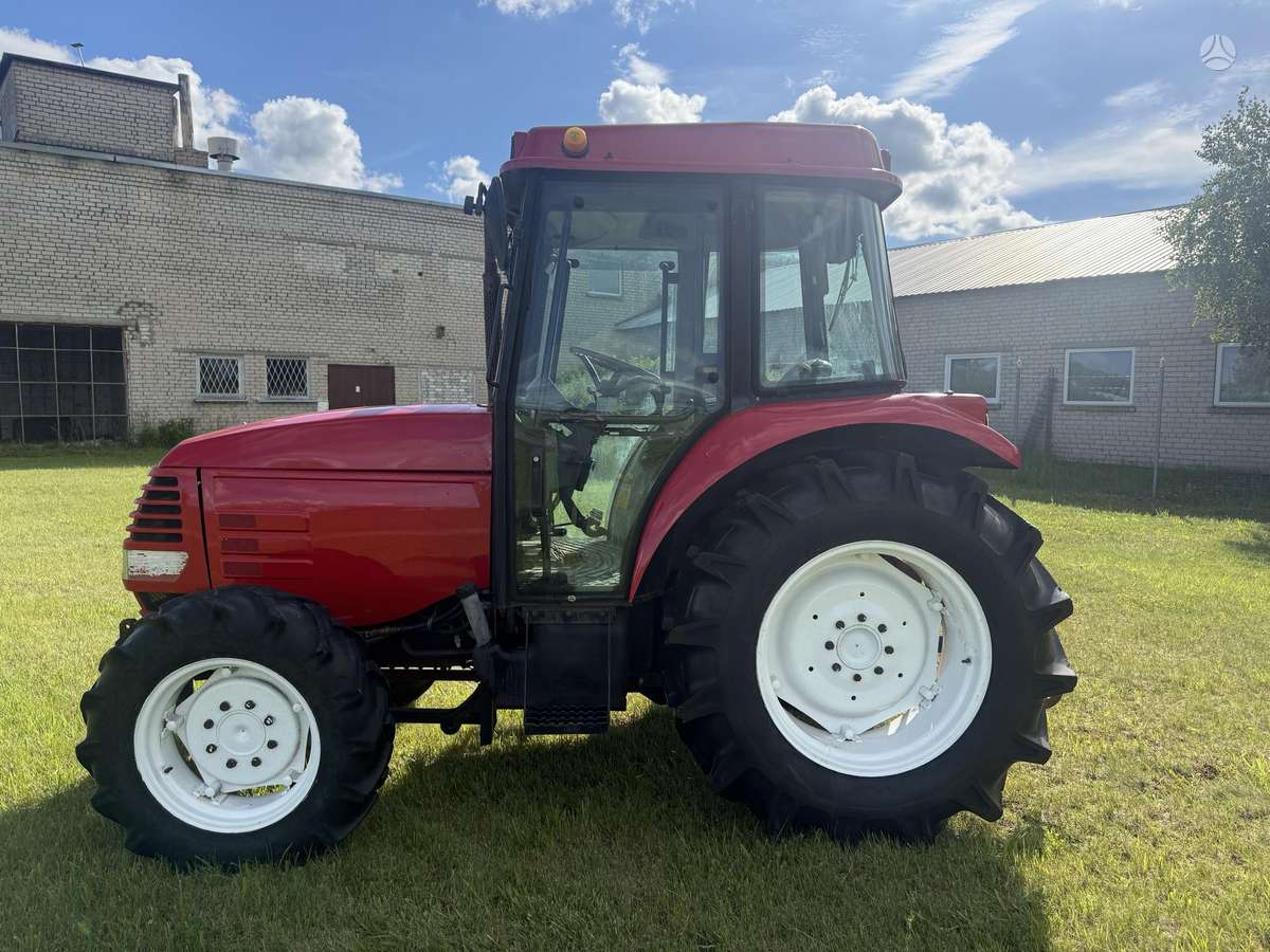 Yanmar EF475, traktori