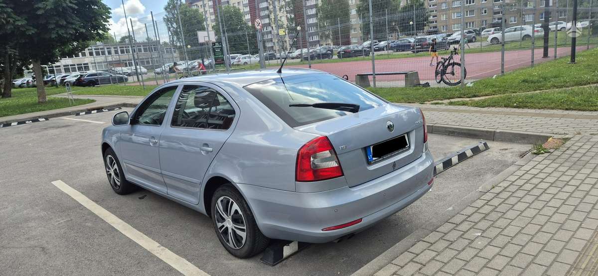 Skoda Octavia, 1.8 l., hatchback