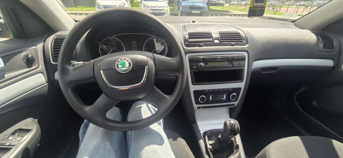 Skoda Octavia, 1.8 l., hatchback