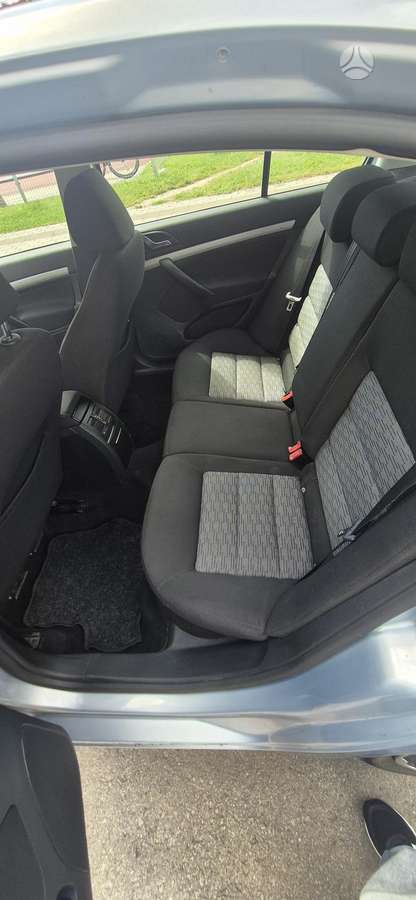 Skoda Octavia, 1.8 l., hatchback