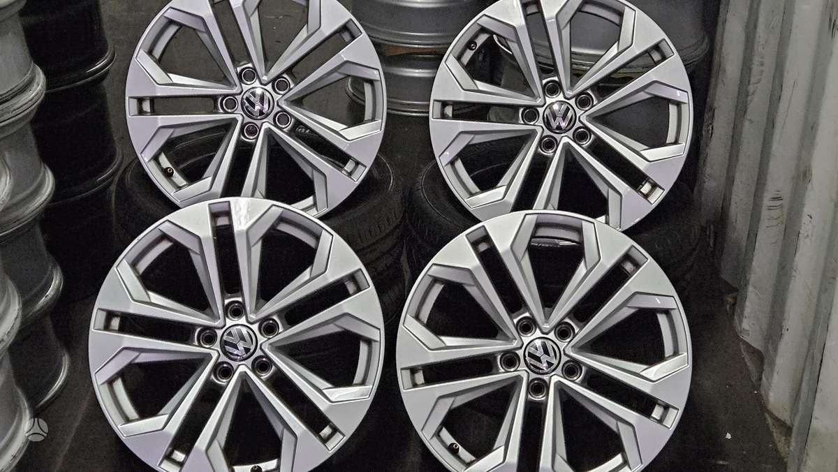 Volkswagen, light alloy, R18