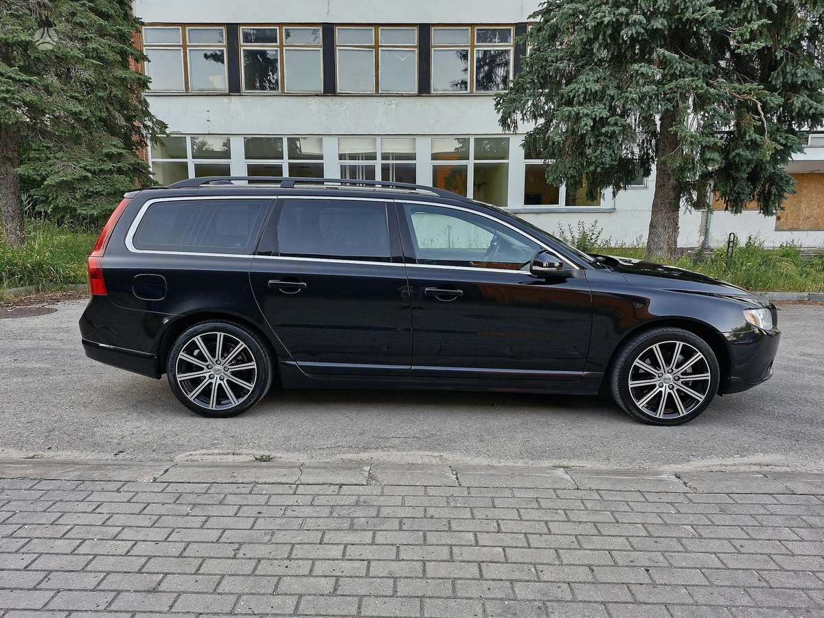Volvo V70, 2.0 l., Универсал