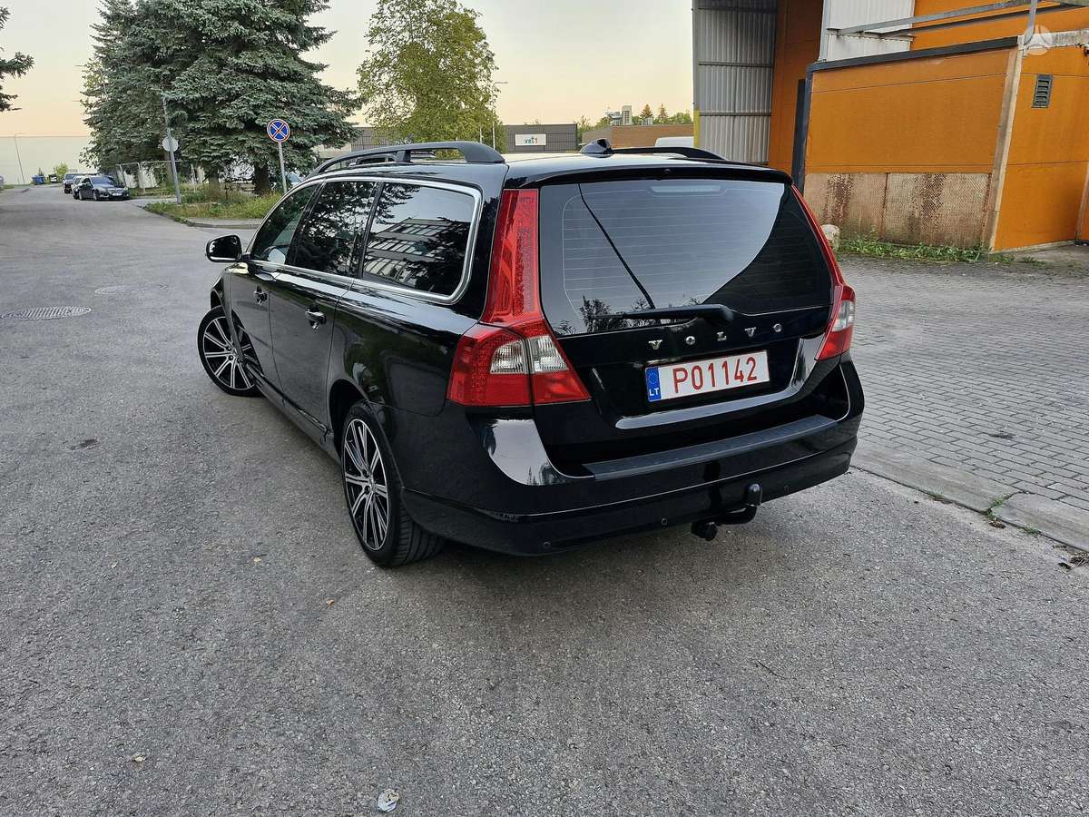 Volvo V70, 2.0 l., Универсал