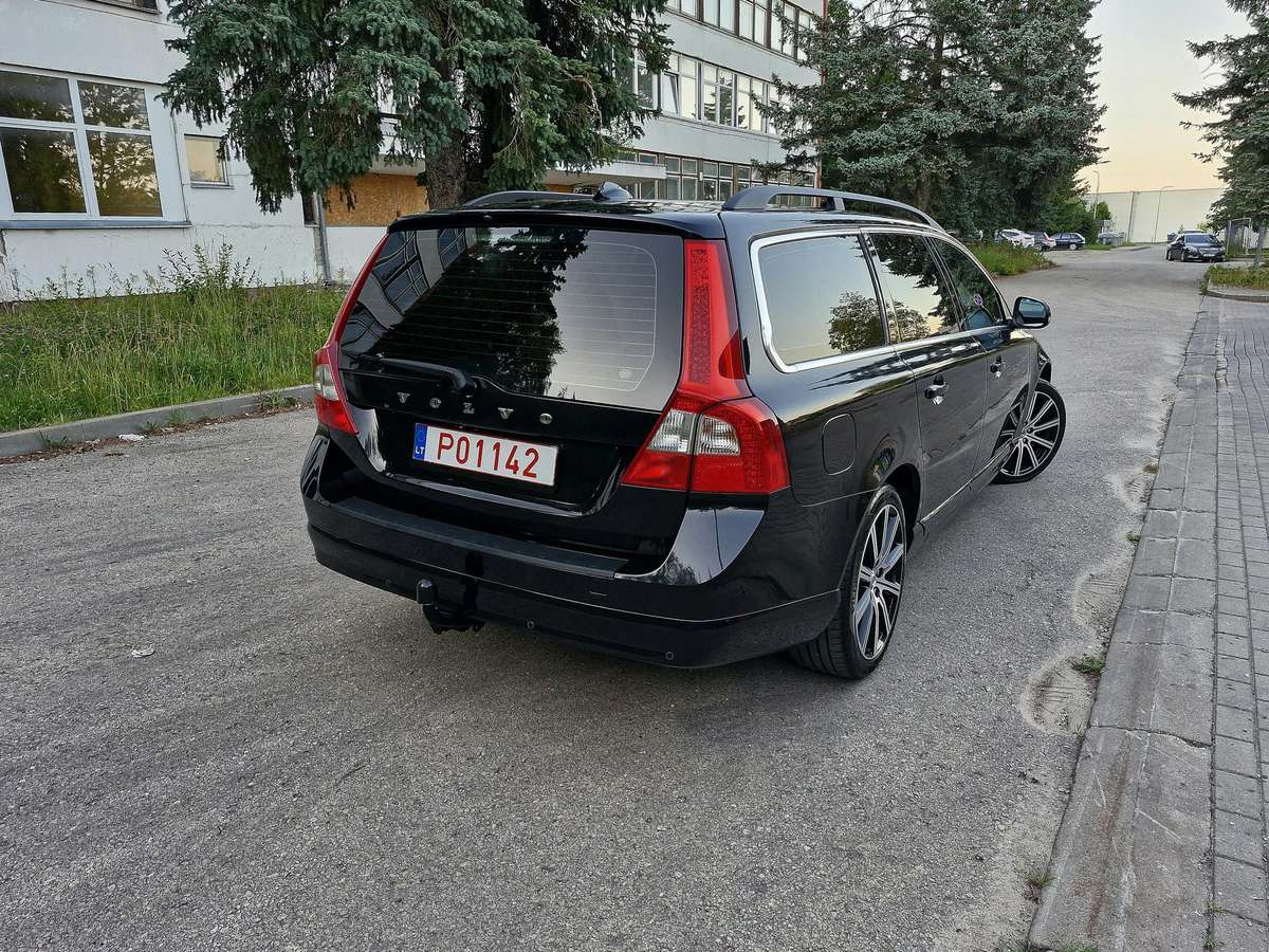 Volvo V70, 2.0 l., Универсал