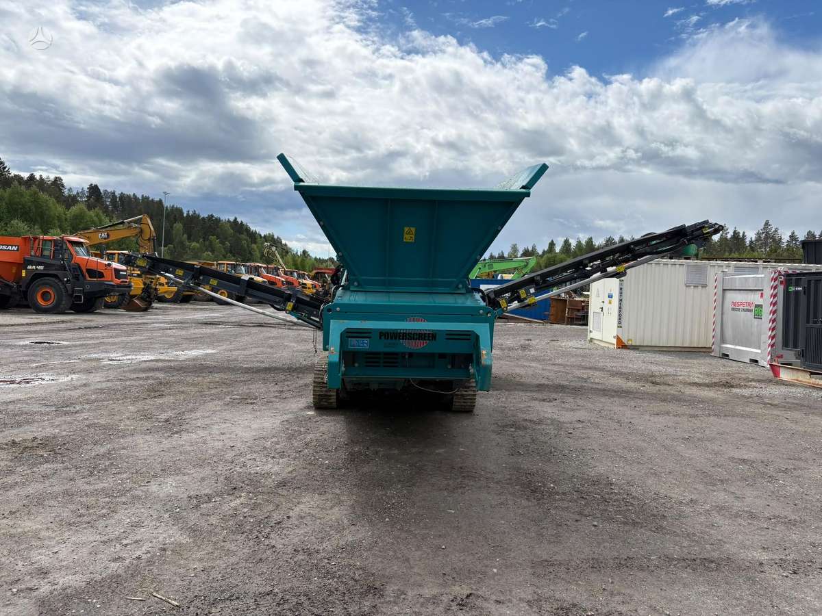 Power screen Warrior 1200. 107m/h, screening