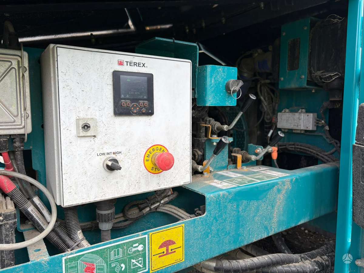 Power screen Warrior 1200. 107m/h, cкрининги