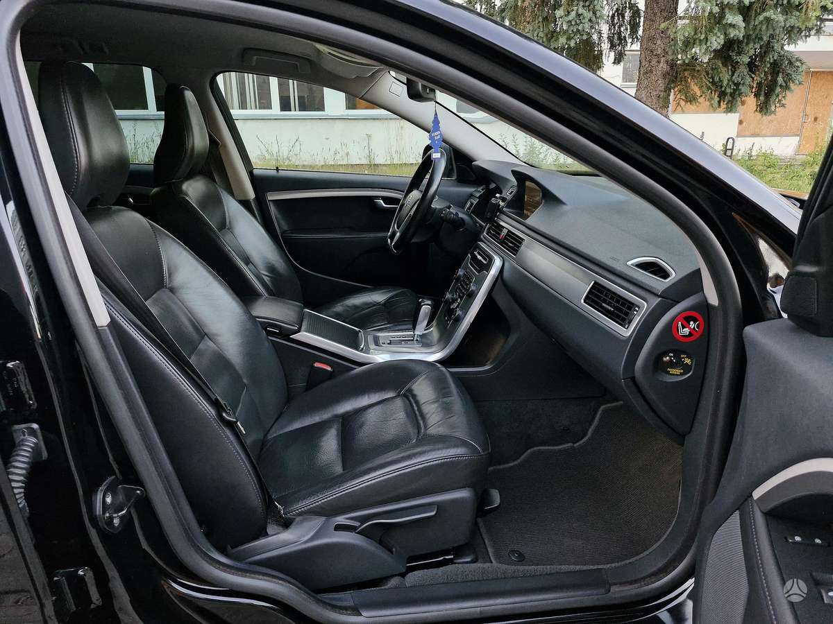 Volvo V70, 2.0 l., Универсал