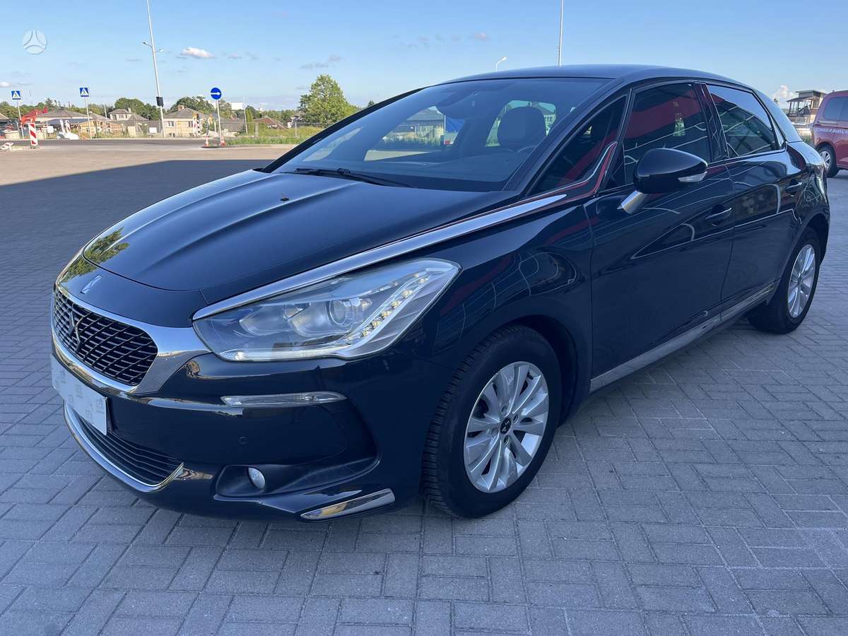 Citroen DS5, 1.6 l., hatchback