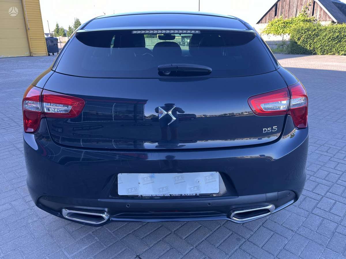 Citroen DS5, 1.6 l., hatchback