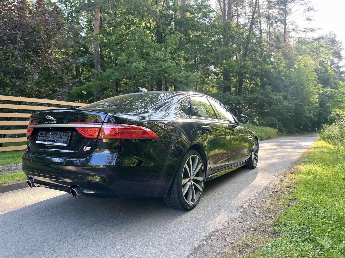 Jaguar XF, 3.0 l., Седан