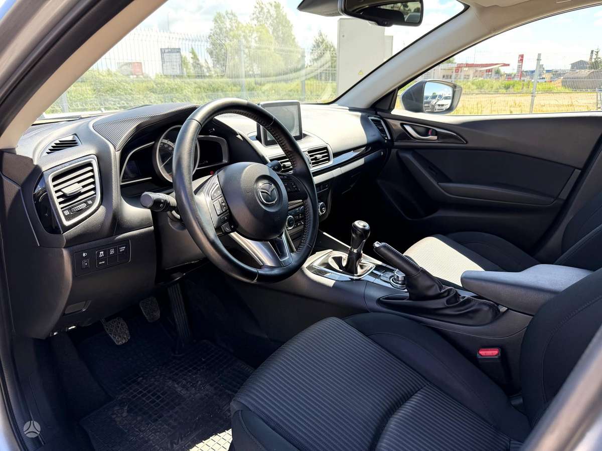 Mazda 3, 2.2 l., hečbekas