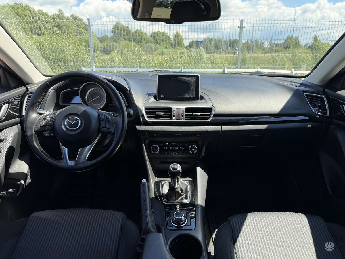 Mazda 3, 2.2 l., hatchback