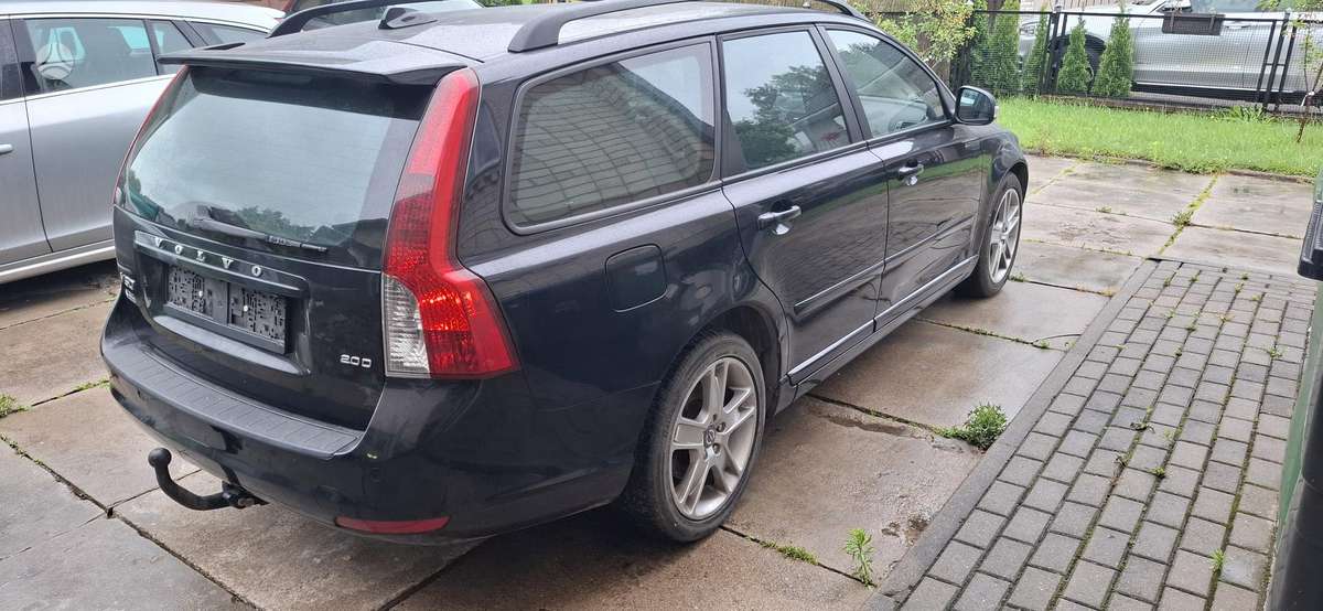 Volvo V50 for parts