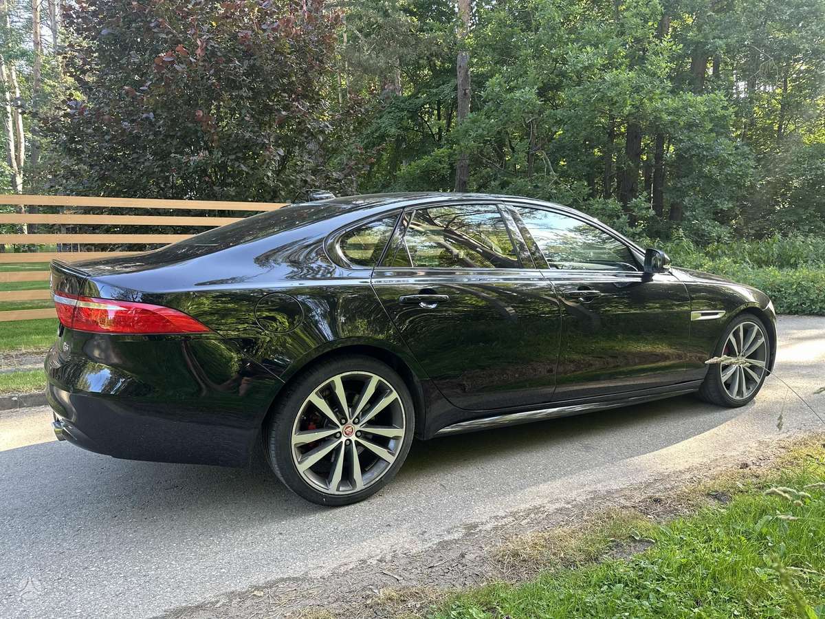 Jaguar XF, 3.0 l., Седан