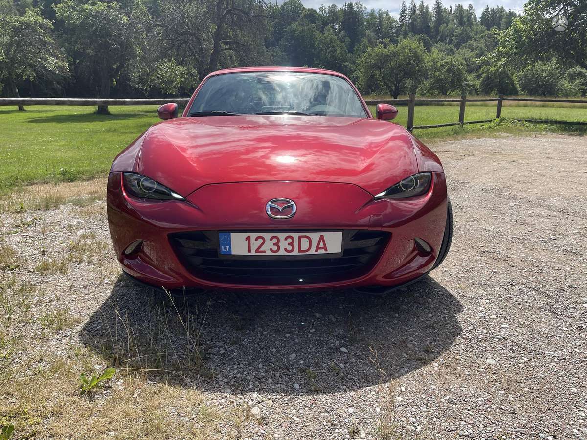 Mazda MX-5, 2.0 l., coupe