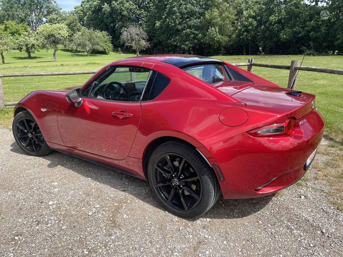 Mazda MX-5, 2.0 l., coupe
