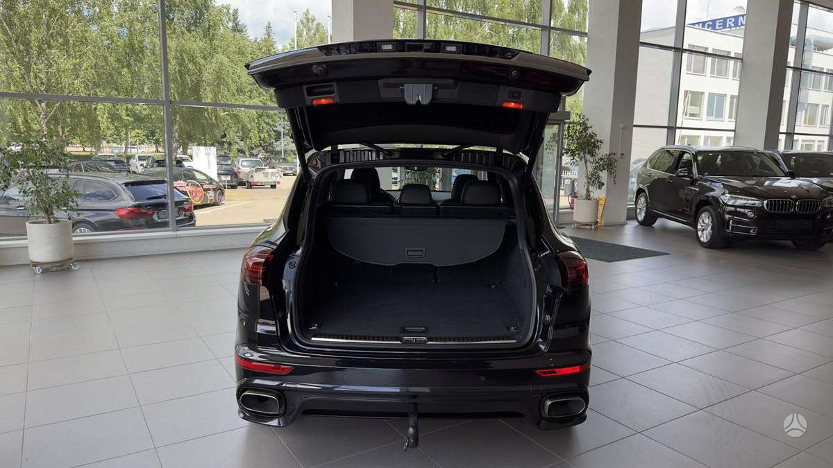 Porsche Cayenne - 9