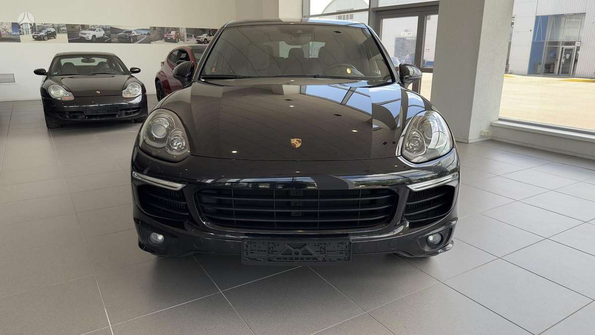 Porsche Cayenne - 11