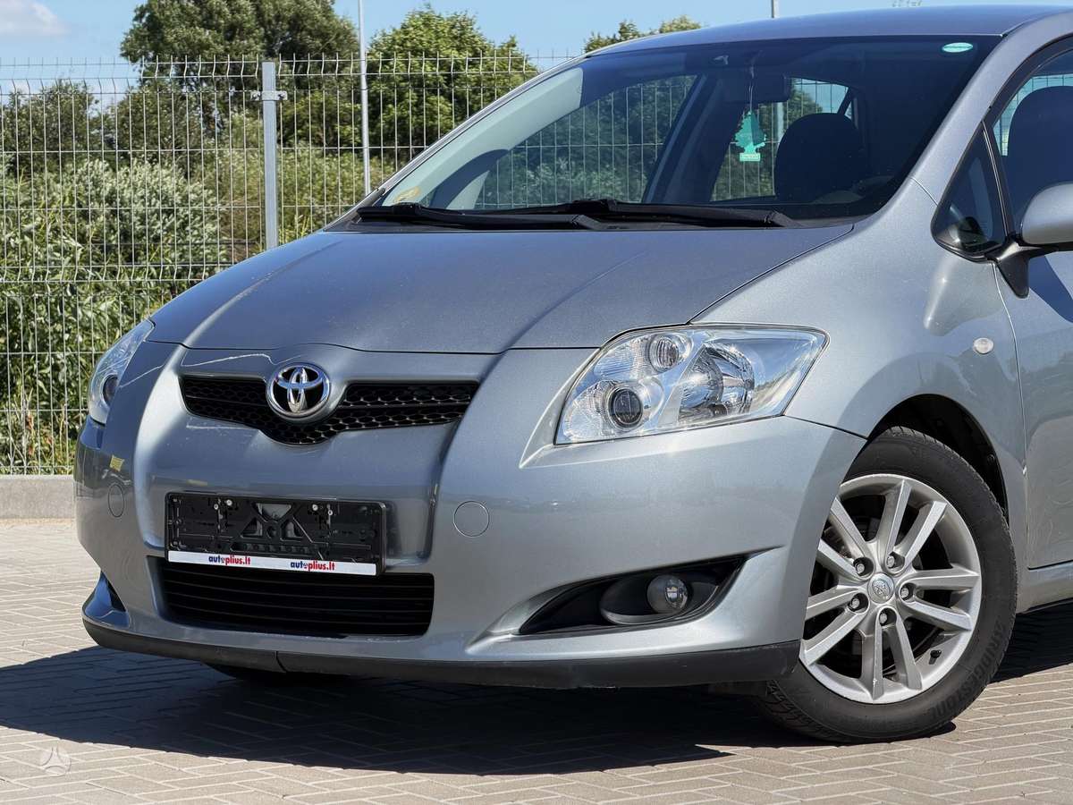 Toyota Auris, 1.4 l., hatchback