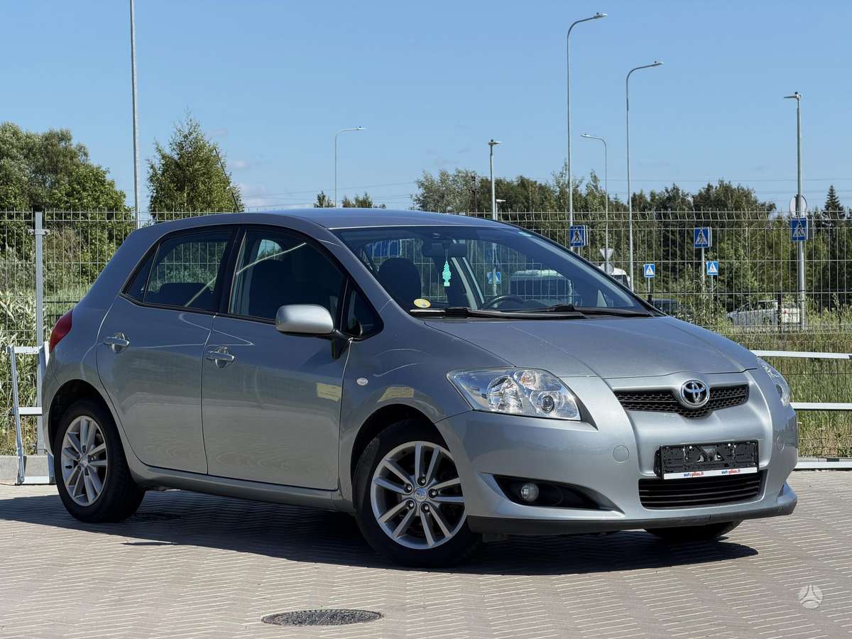 Toyota Auris - 4