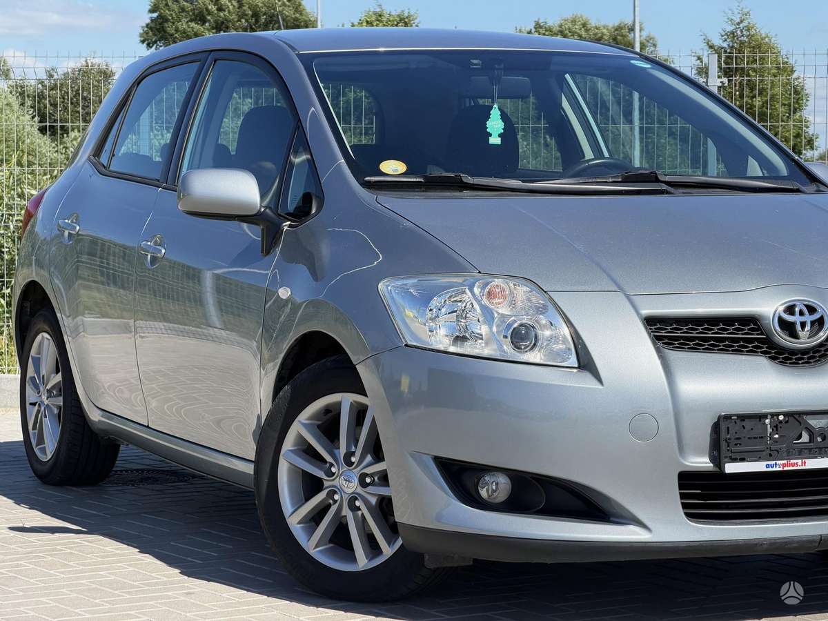 Toyota Auris, 1.4 l., hatchback