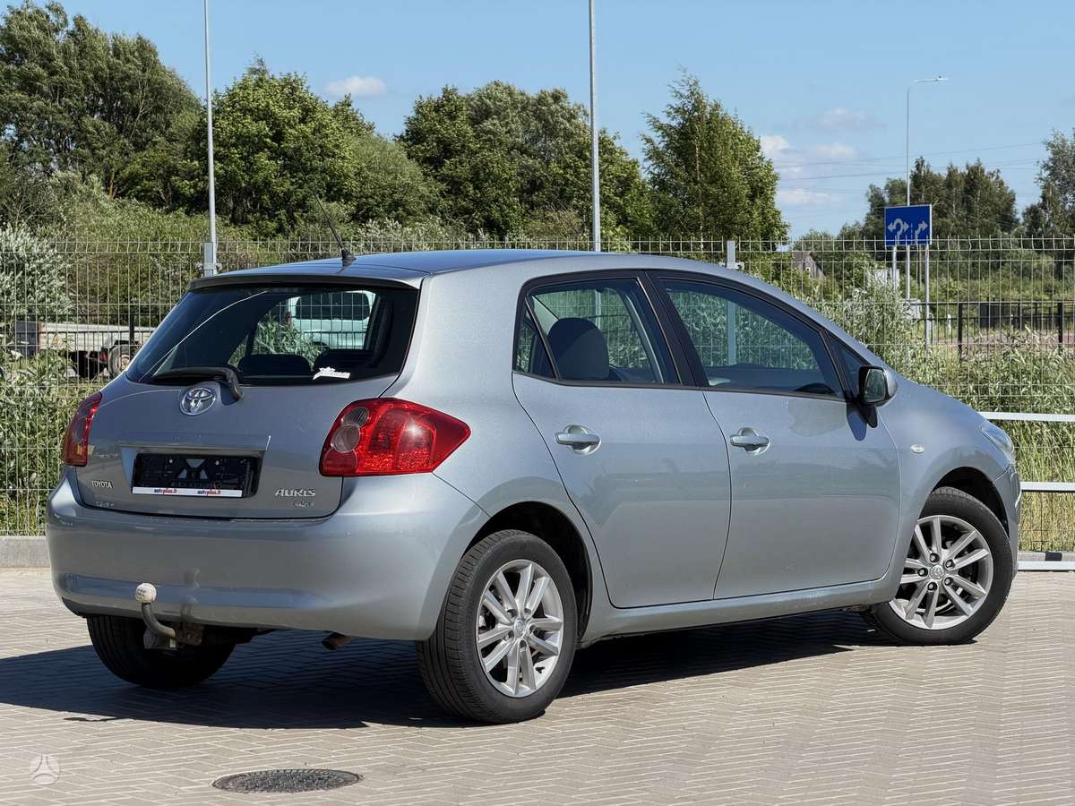 Toyota Auris, 1.4 l., hatchback