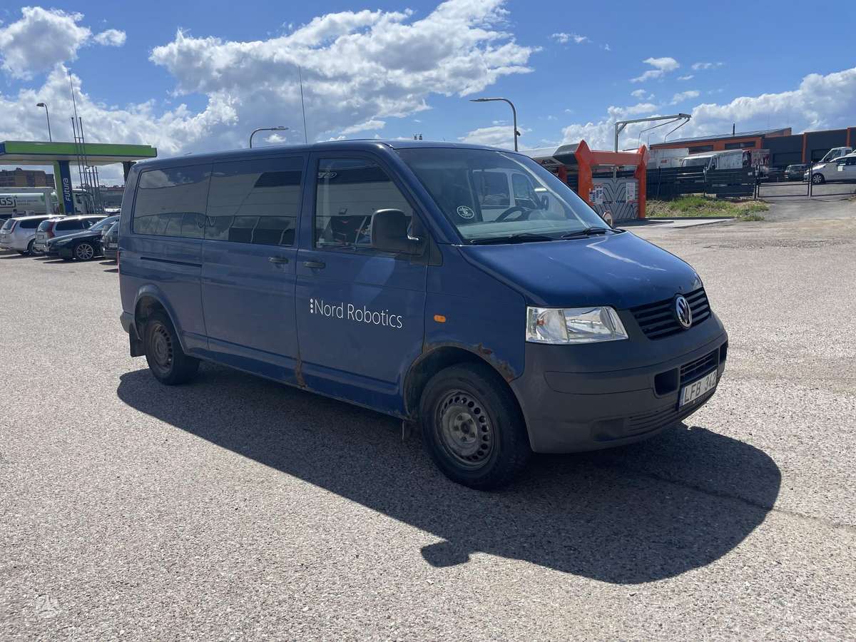 Volkswagen Transporter - 2