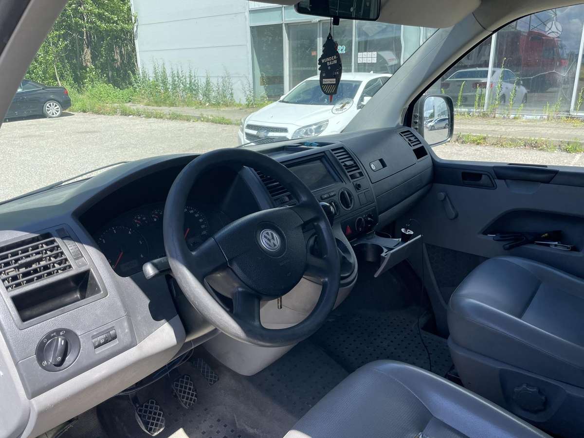 Volkswagen Transporter - 10