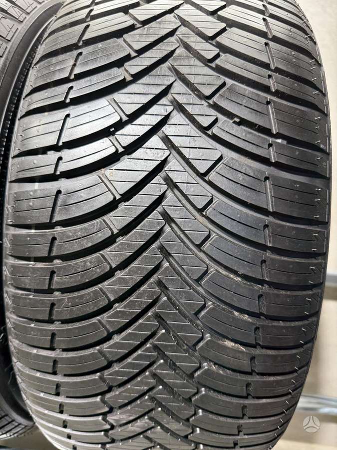 Kleber Quadraxer2, всесезонные 245/45 R17