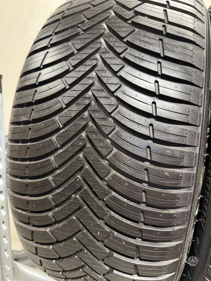 Kleber Quadraxer2, universalios 245/45 R17