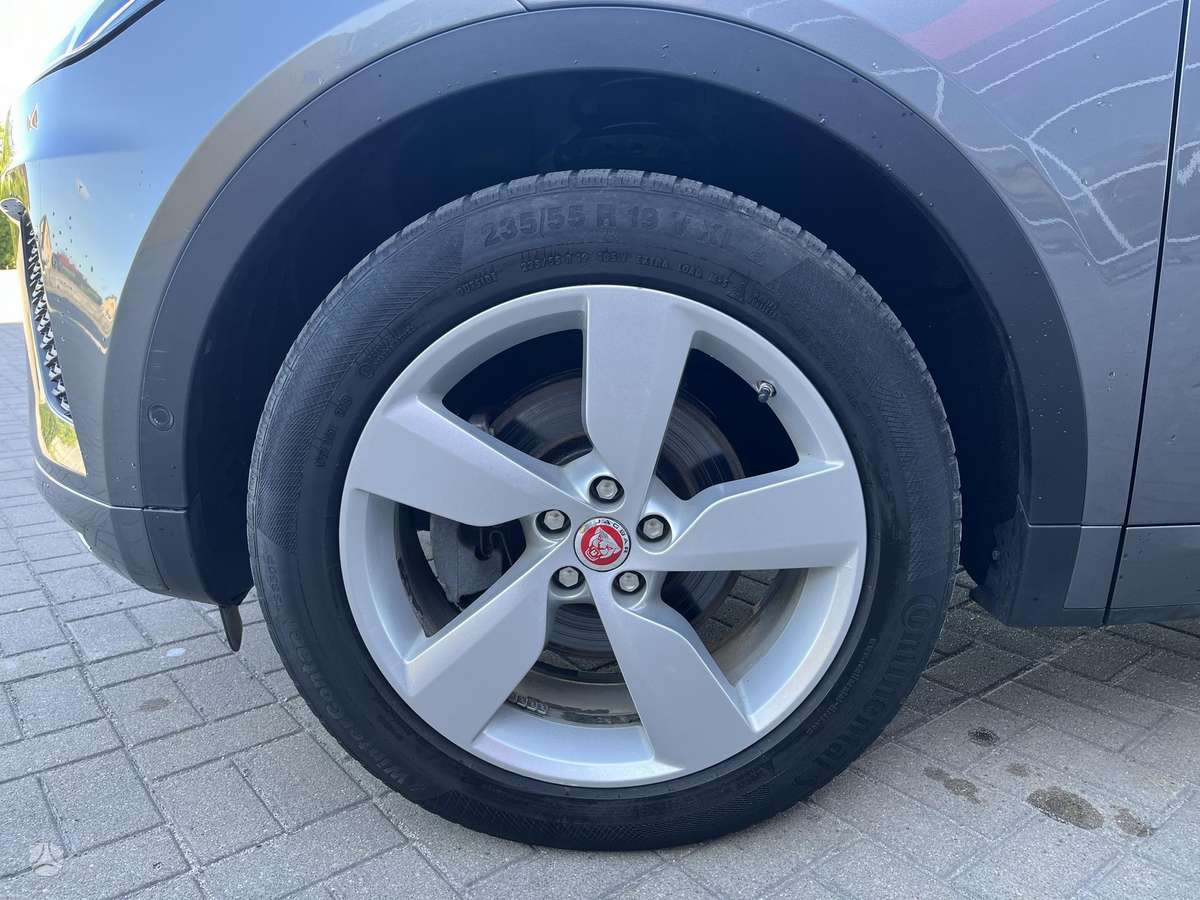 Jaguar E-Pace, 2.0 l., off-road / crossover