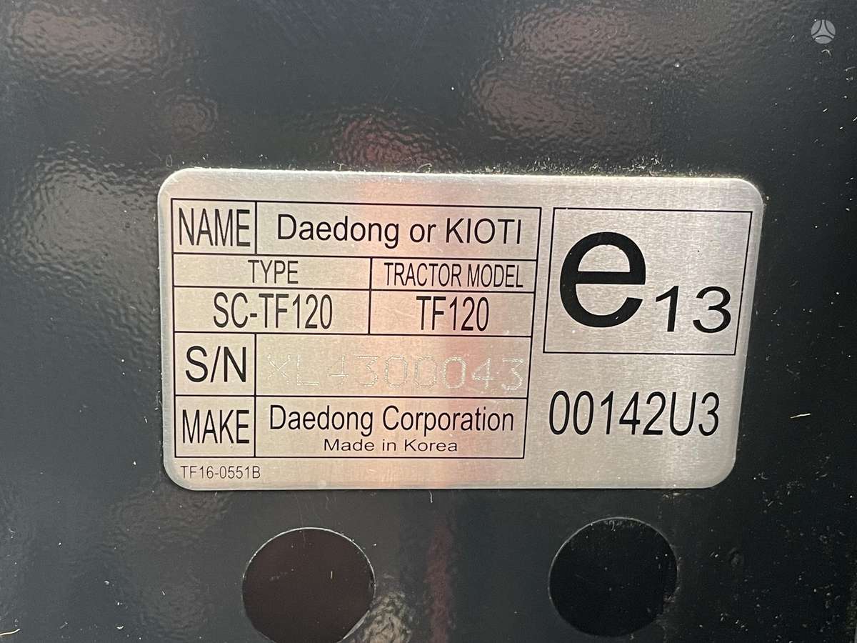 Kioti RX 7330, traktori